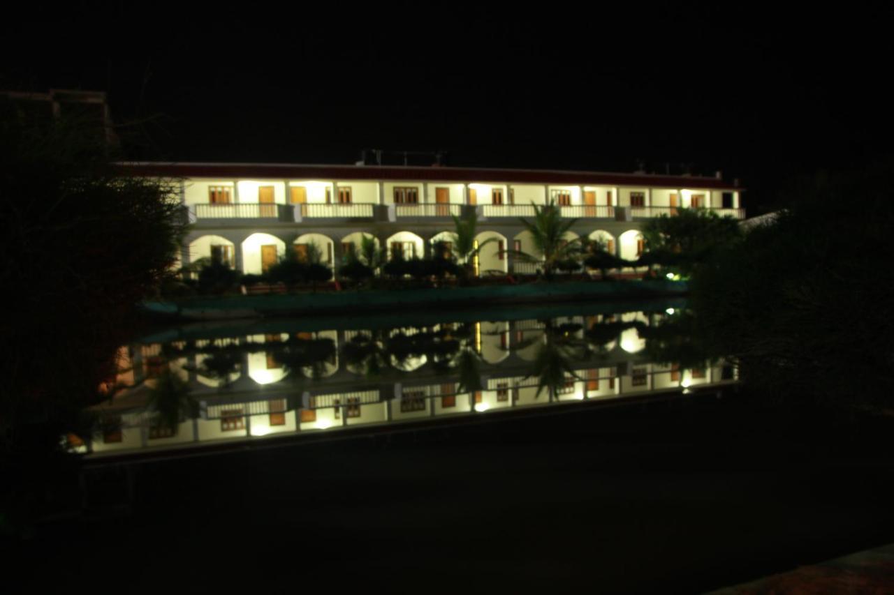 Debraj Beach Resort マンダーマニ エクステリア 写真